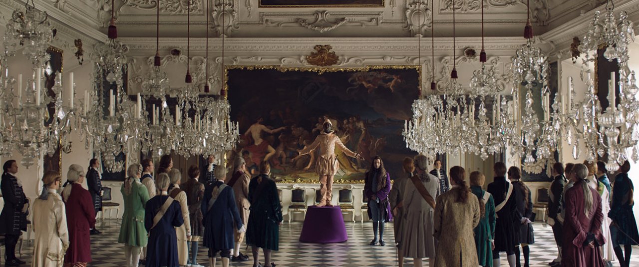 <div class='slide_cap'><div class='sw_hg'><h1>Angelo</h1><br><h2>Spielfilm, 2018</h2></div><a class='no_visible' href='/projekte/2018_01_21_angelo/#slide'></a></div>