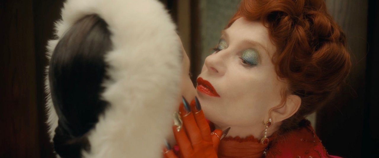 <div class='slide_cap'><div class='sw_hg'><h1>Die Blutgräfin</h1><br><h1 class='zeile_2'>Spielfilm, 2026</h1><br></div><a class='no_visible' href='/projekte/2026_04_13_dieblutgraefin/#slide'></a></div>